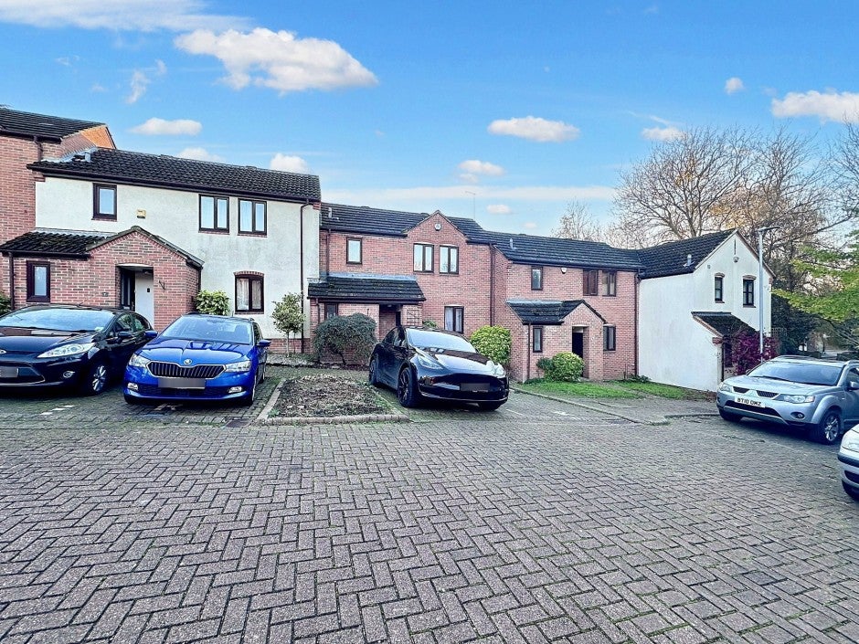 House Fairlight Drive in London
