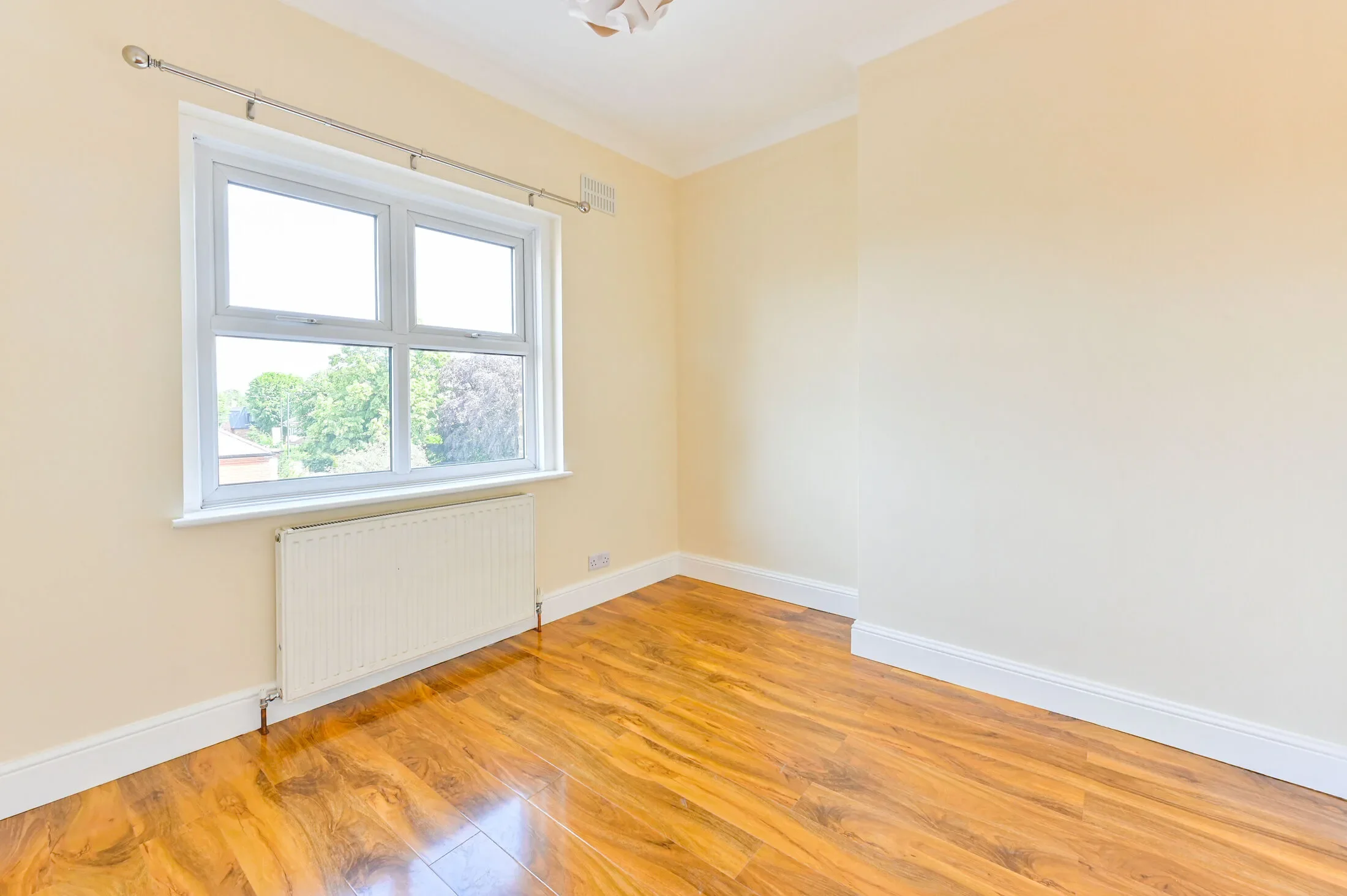 Flat The Vale/Uxbridge Road in Greater London