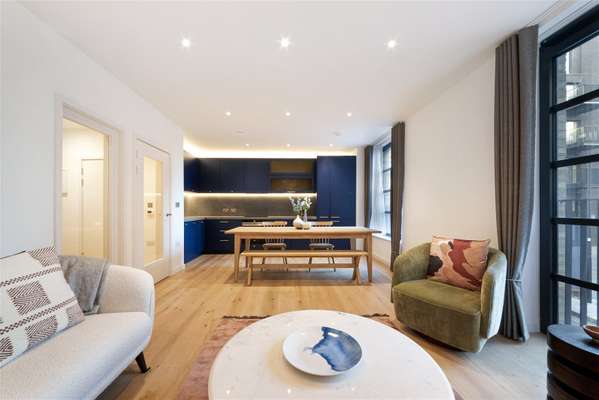 House Orchard Place in Greater London
