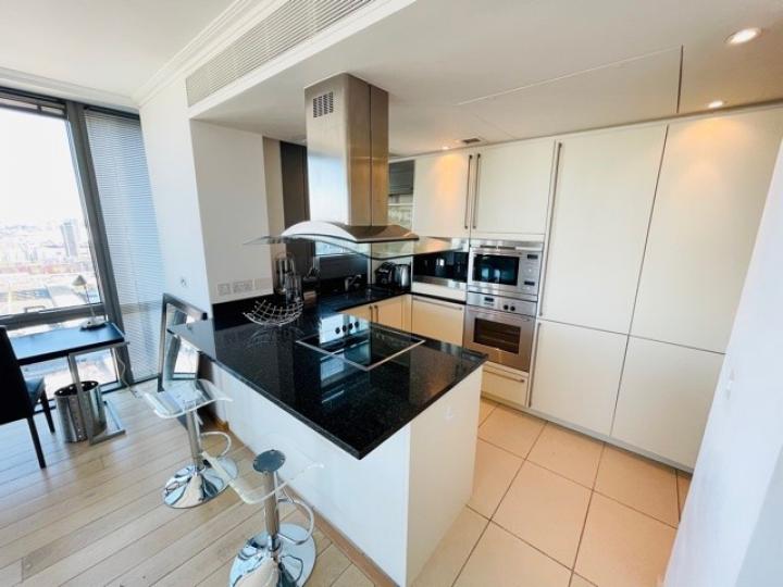 Flat Stebondale Street in Greater London