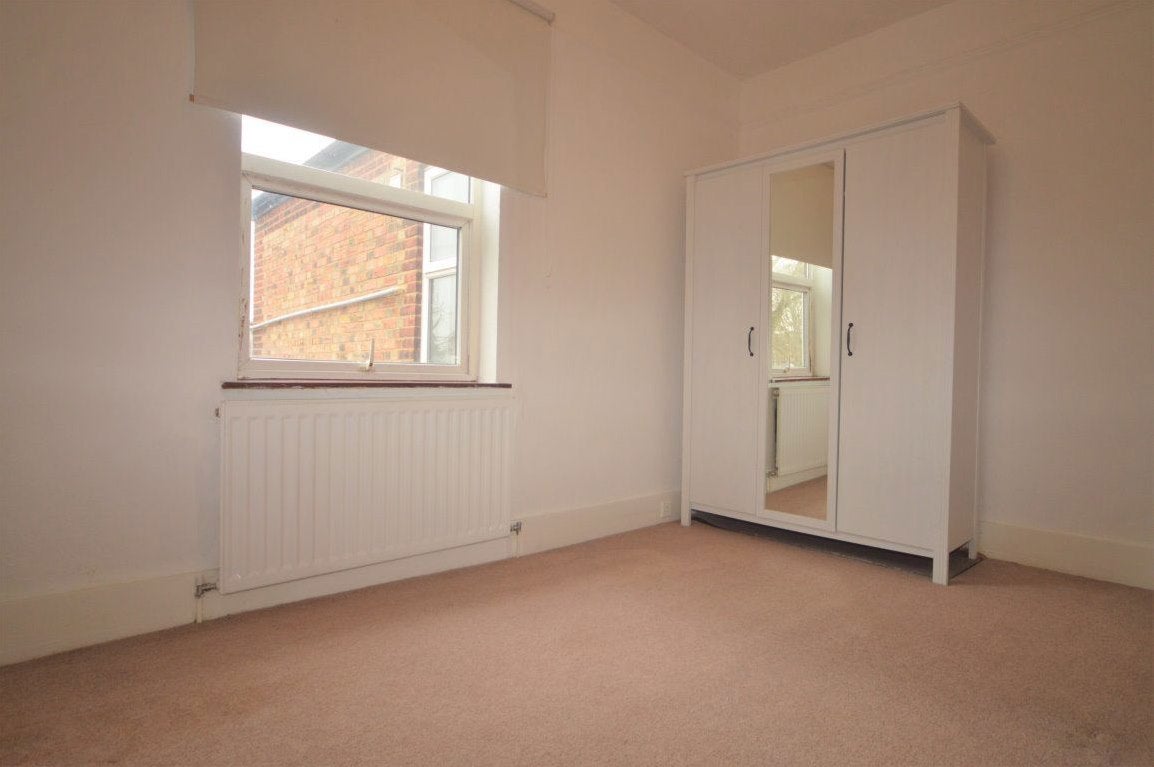 Flat Stanhope Road in St Albans
