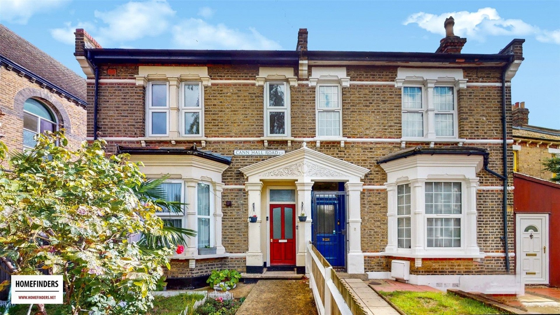 Flat Cann Hall Road in Greater London