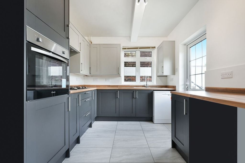 House Downs Way in Epsom and Ewell