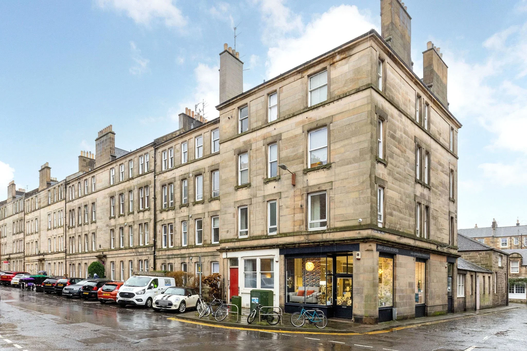 Flat Dean Park Street in City of Edinburgh