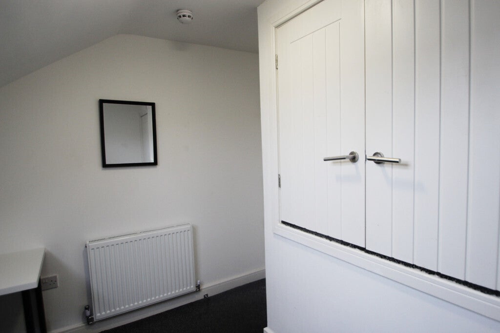 Room Marlborough Road in Coventry