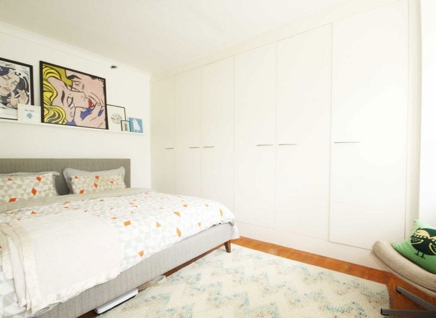 Flat Dalmeny Road in Greater London