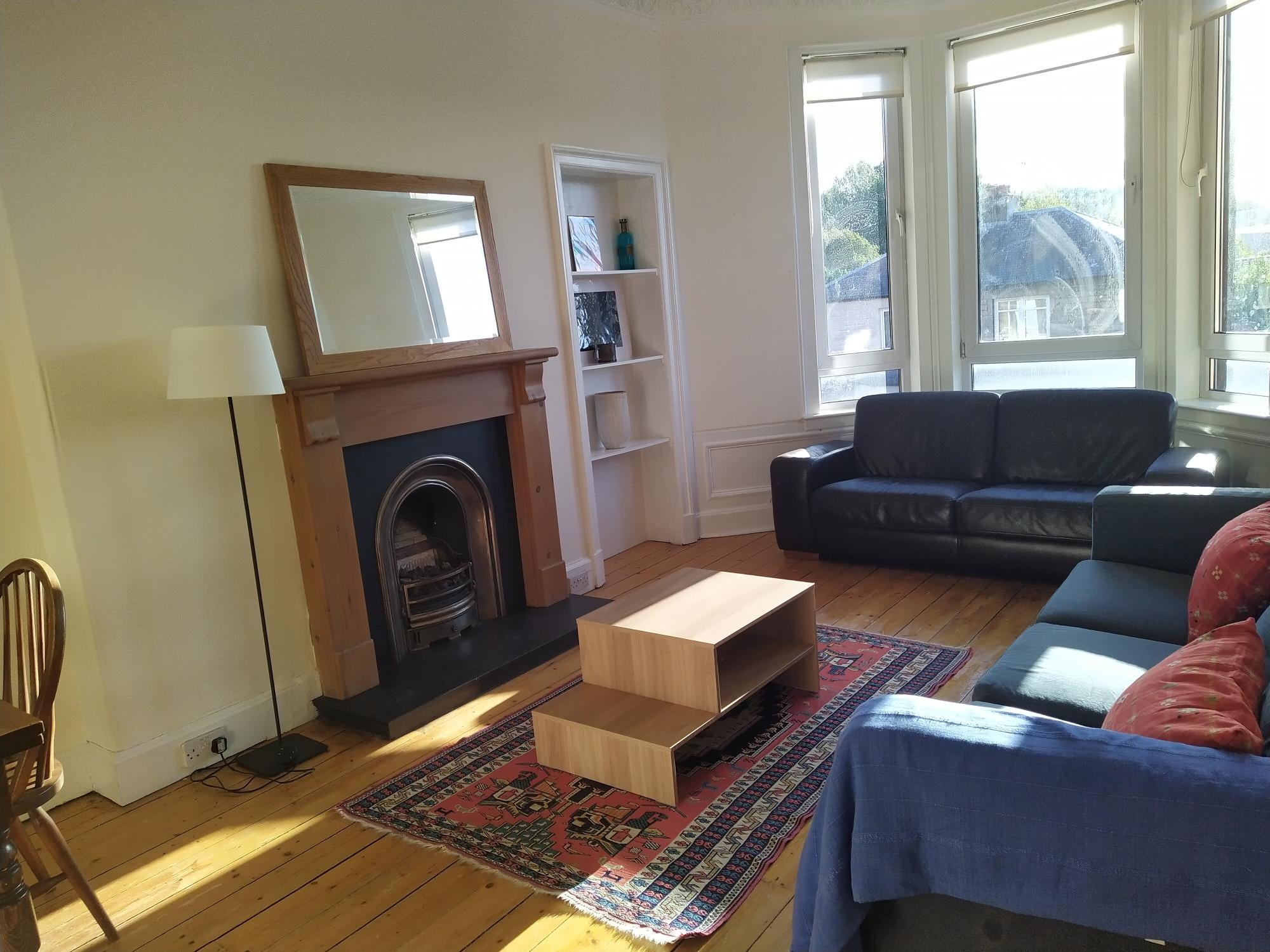 Flat Lochend Road in Edinburgh