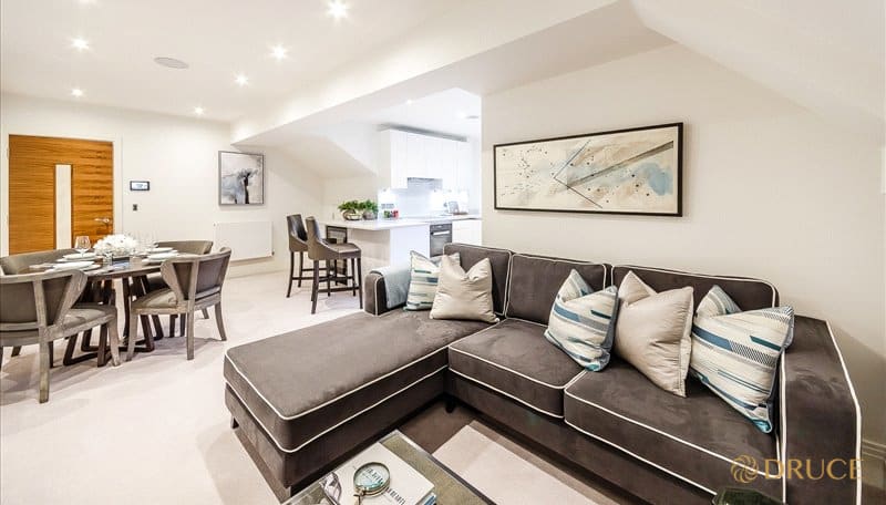 Flat Rainville Road in Greater London