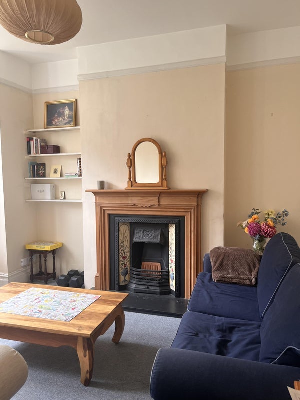 Flat Beira Street in Greater London
