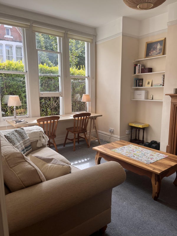 Flat Beira Street in Greater London