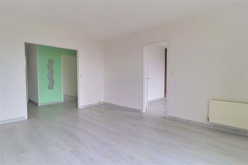 Flat Rue Valtat in Troyes