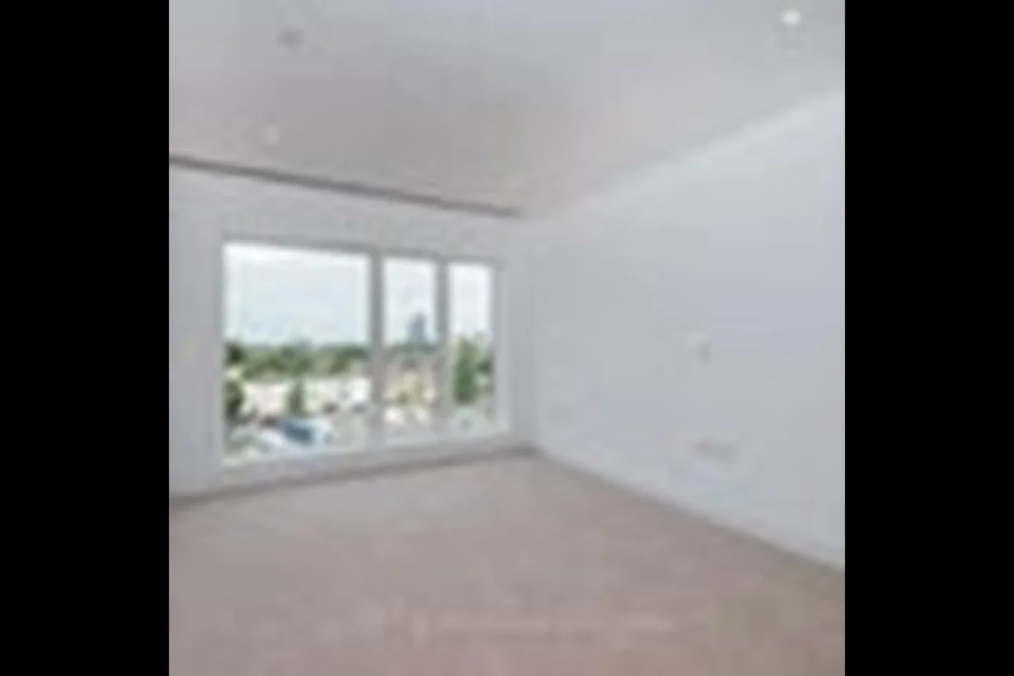 Flat Cherry Orchard Road in Greater London