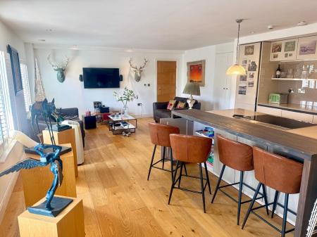 Flat Waterloo Place in Royal Leamington Spa