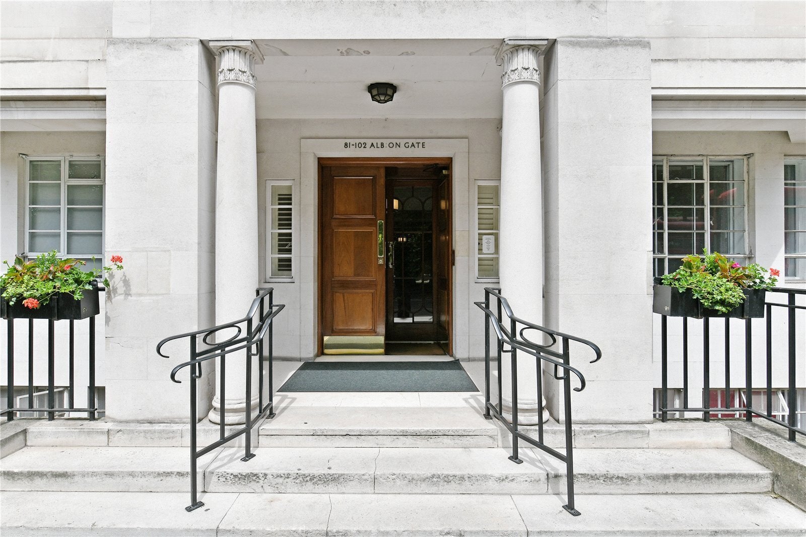 Flat Hyde Park Street in City of Westminster