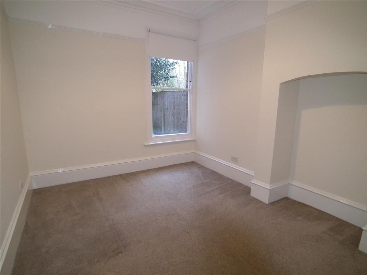 Flat Fordwych Road in Greater London