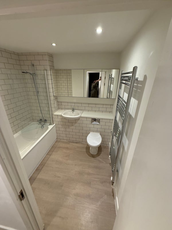 Flat Ryan Close in Greater London