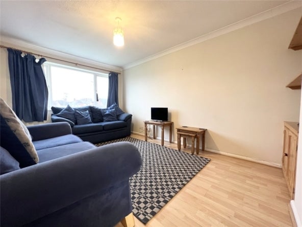 Flat Dores Court in Stratton St. Margaret