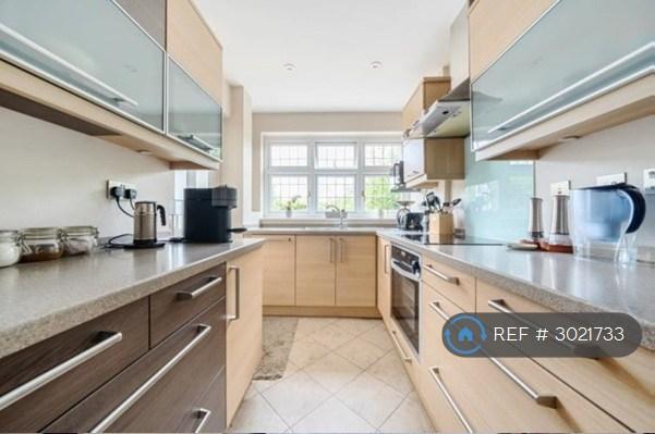 House Heatherbank in Greater London
