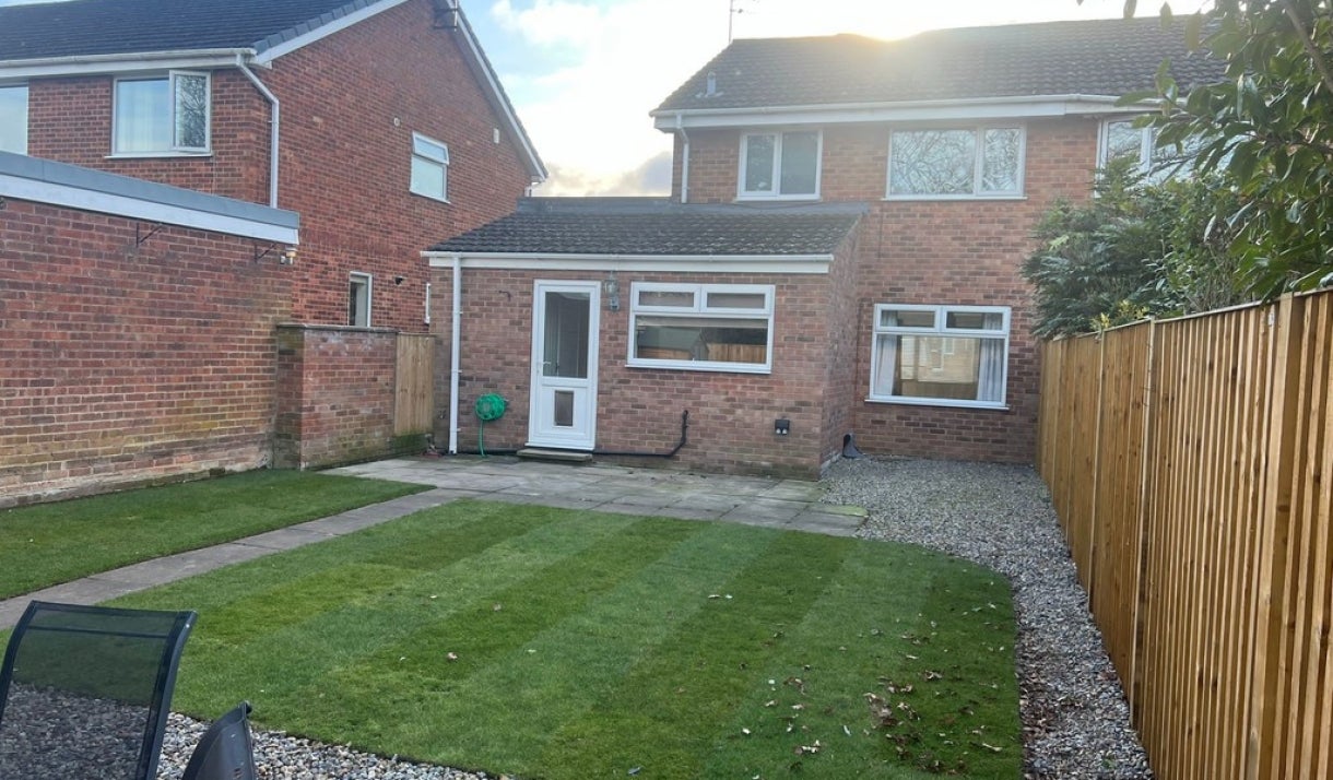 House Windsor Drive in Wigginton