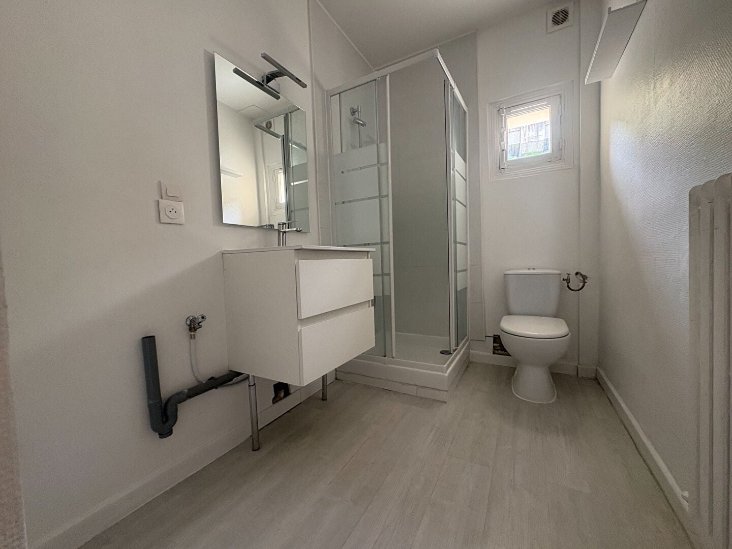 Appartement Allée Jacqueline Auriol à Saint-Cyr-l'École