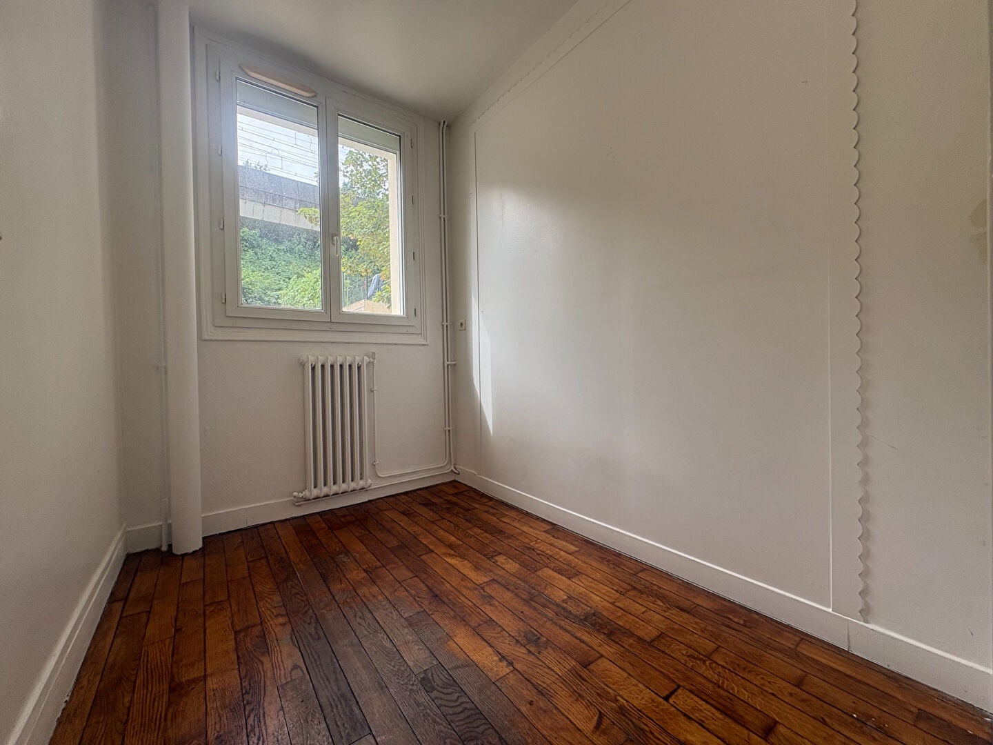 Appartement Allée Jacqueline Auriol à Saint-Cyr-l'École