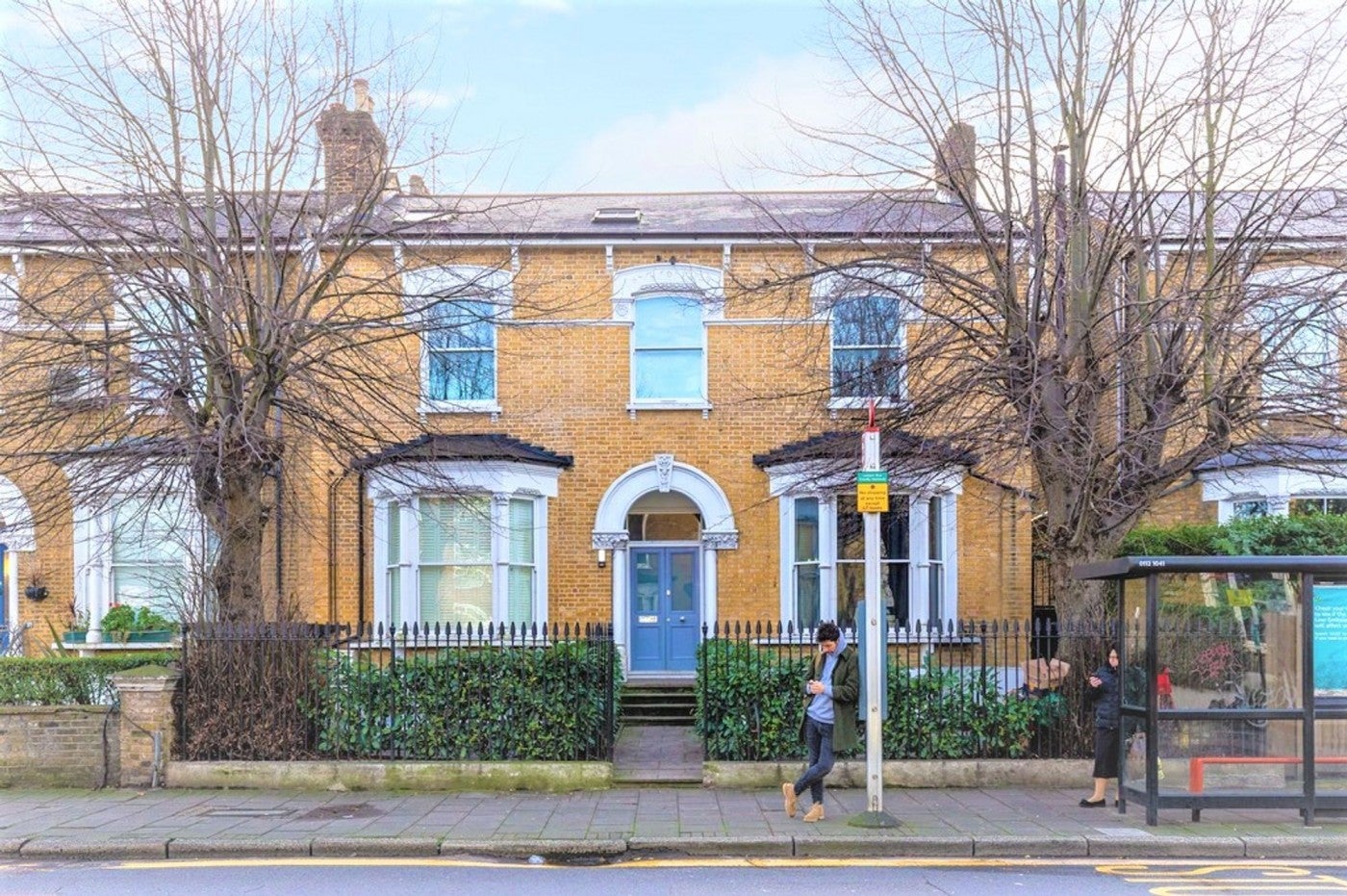 Flat Lordship Park in Greater London