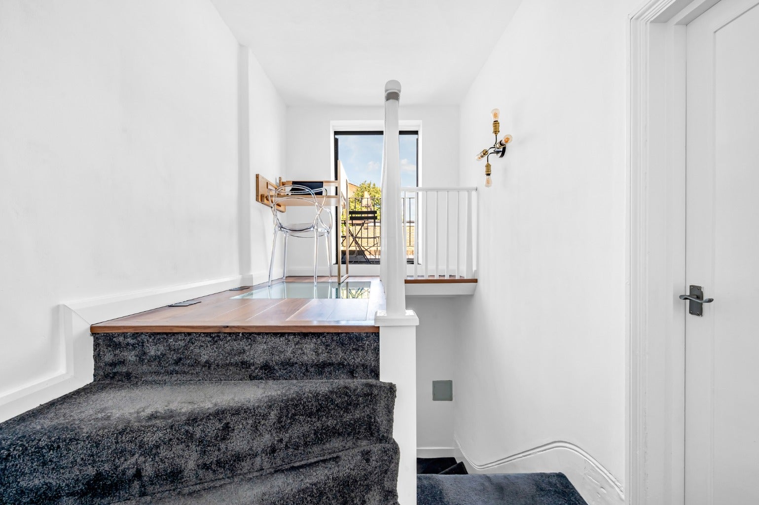 Flat Comeragh Road in Greater London