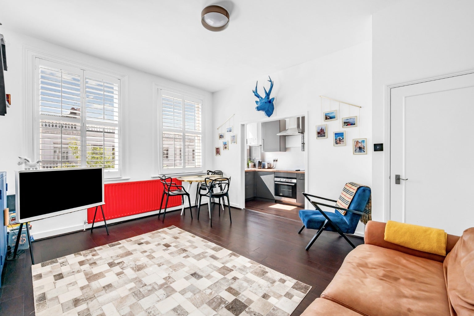 Flat Comeragh Road in Greater London