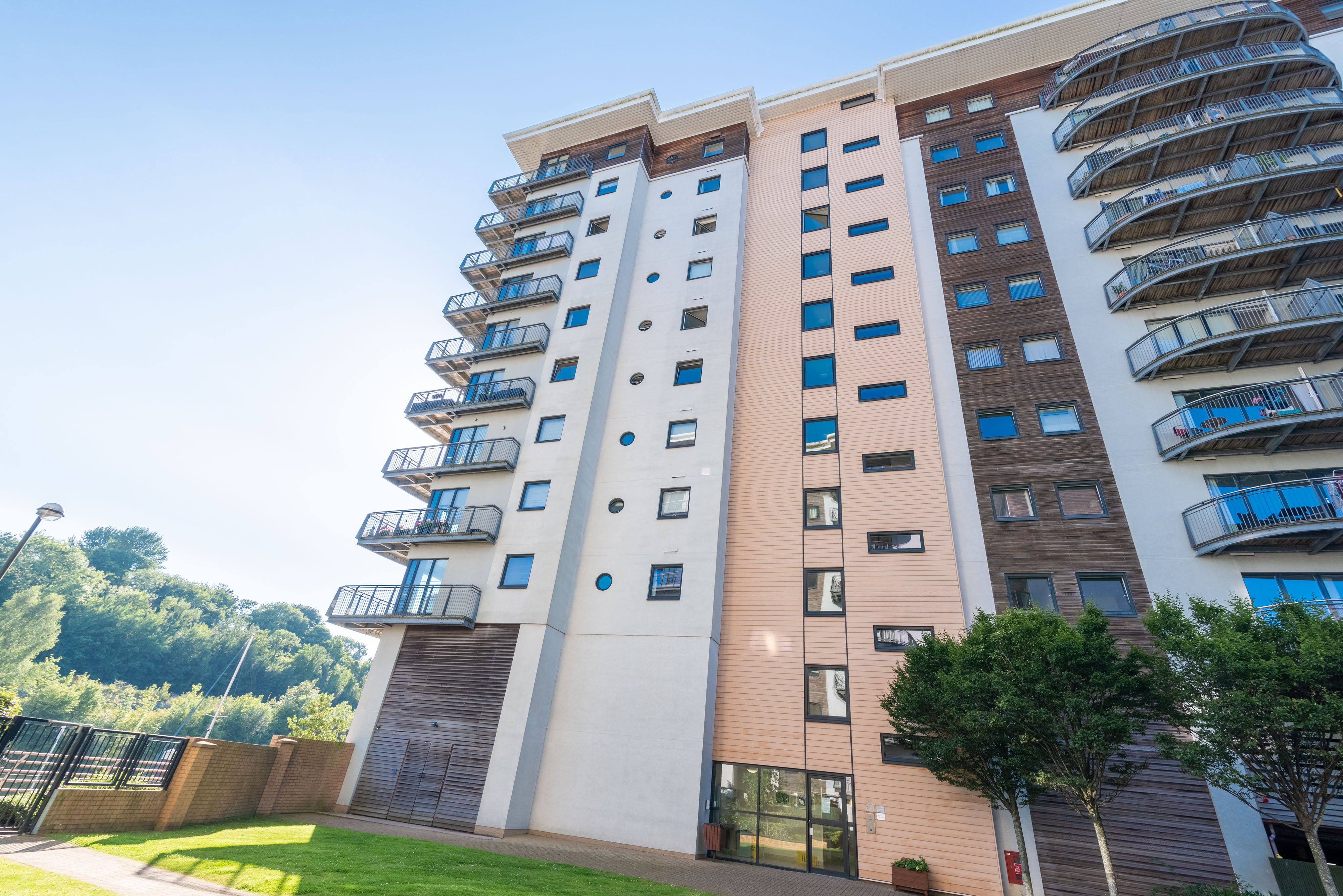 Flat Cogan Spur in Cardiff