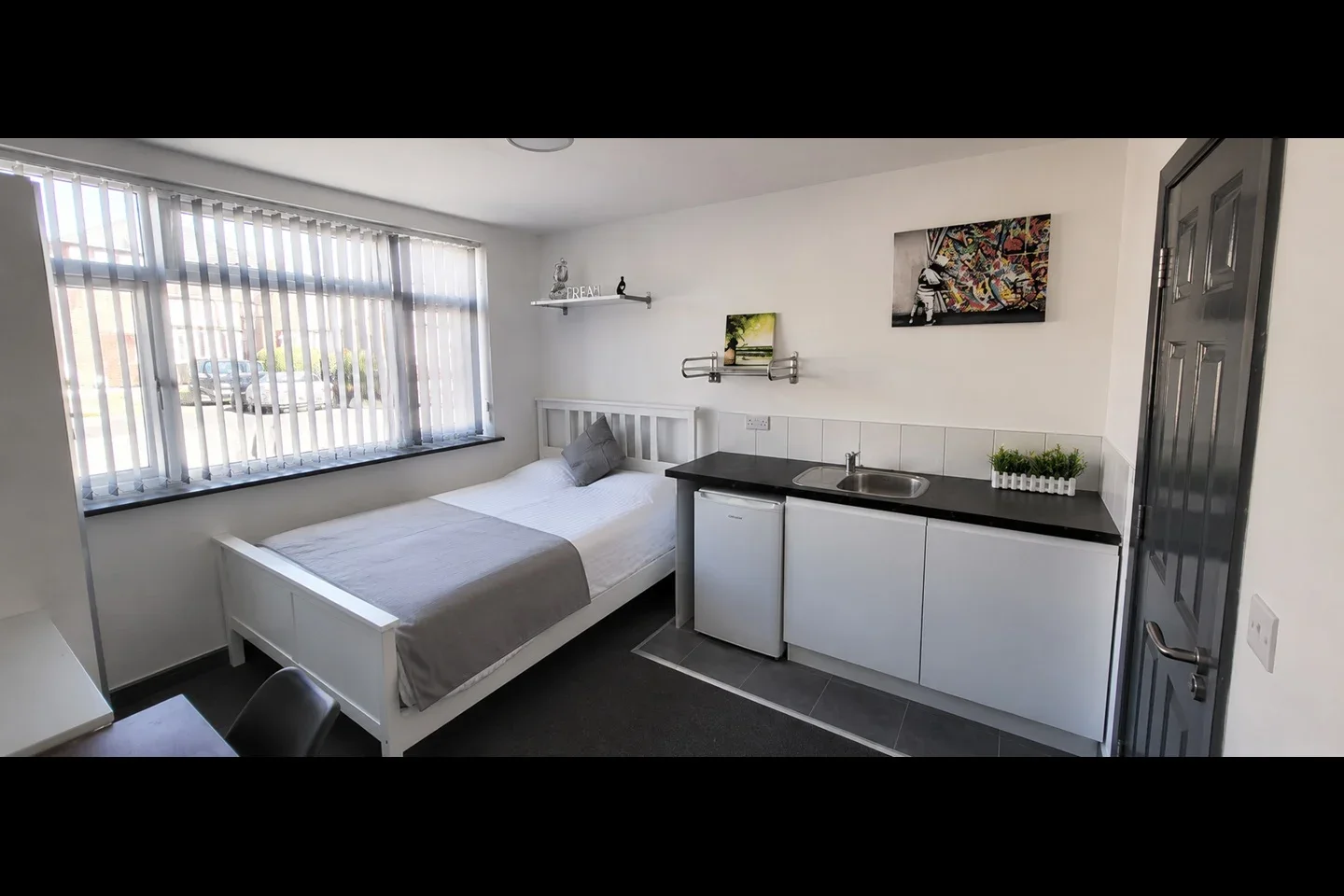 Room Sedgwick Avenue in Greater London