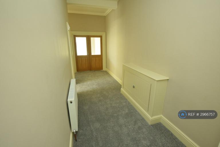 Flat Scalby Road in Scarborough