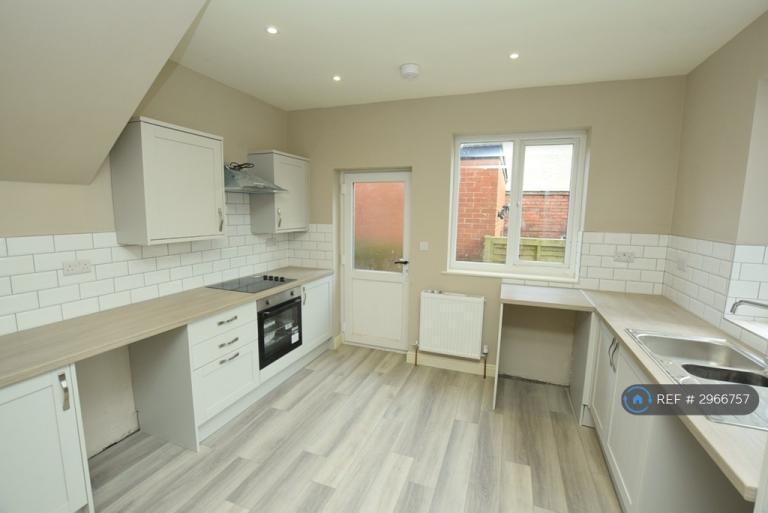 Flat Scalby Road in Scarborough