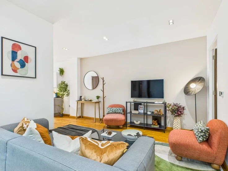 Flat Bayham Street in Greater London