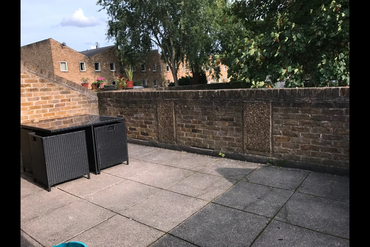 Flat Belmont Close in Greater London