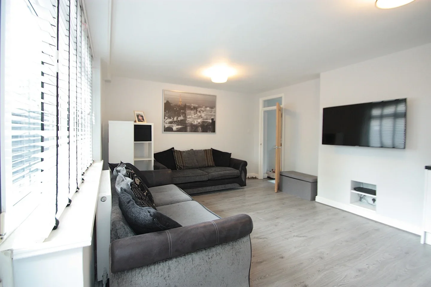 Flat Belmont Close in Greater London