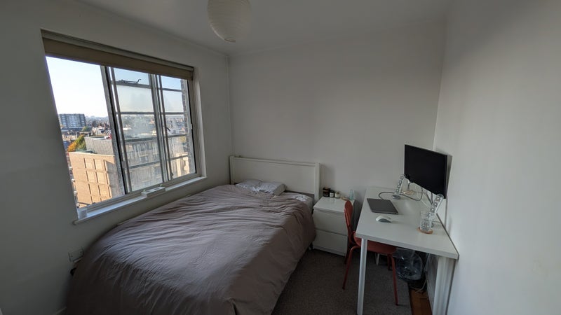 Room Shepherds Bush Road in Greater London