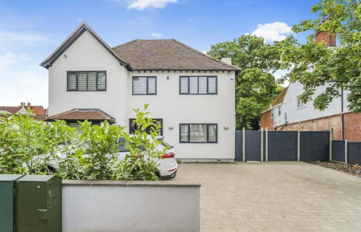 House King Edwards Road in Greater London