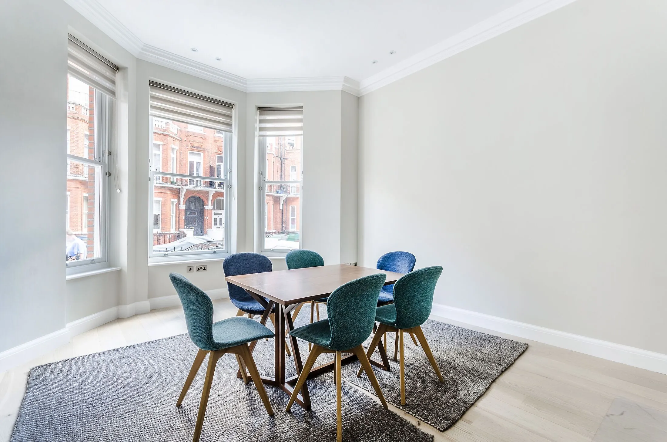 Flat Bina Gardens in Greater London