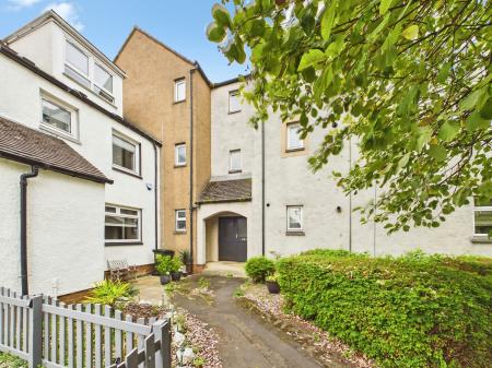 Flat South Gyle Road in City of Edinburgh