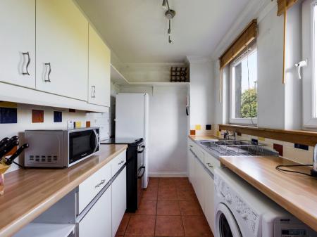 Flat South Gyle Road in City of Edinburgh