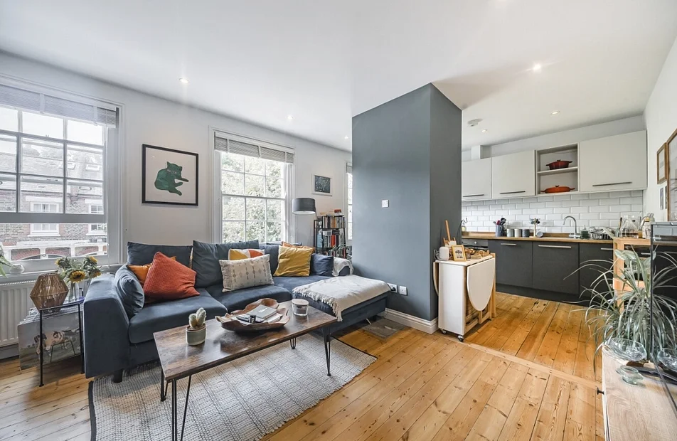 Flat Odger Street in Greater London