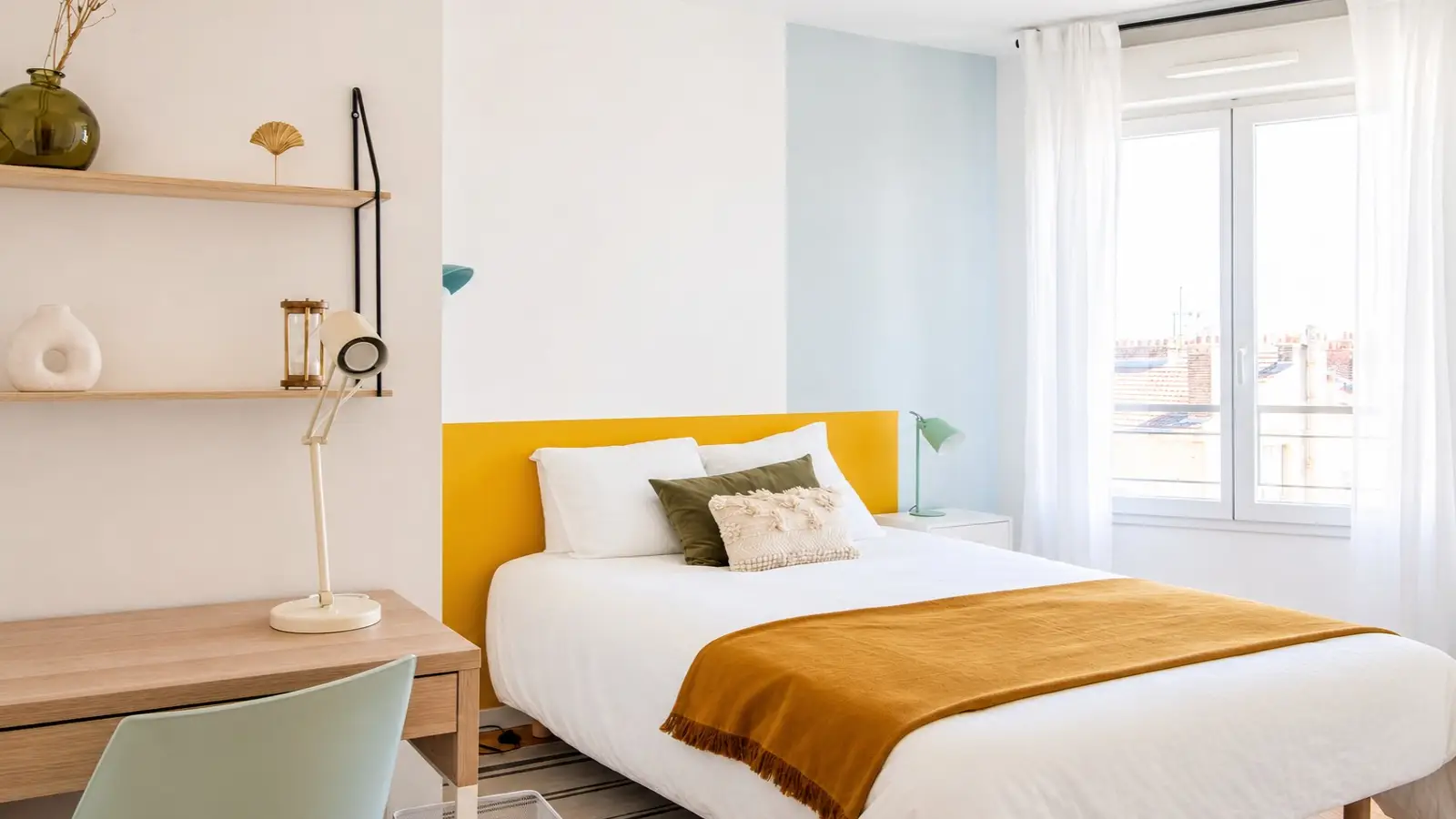 Room Rue de la Vallée de Bailly in Vert-Saint-Denis