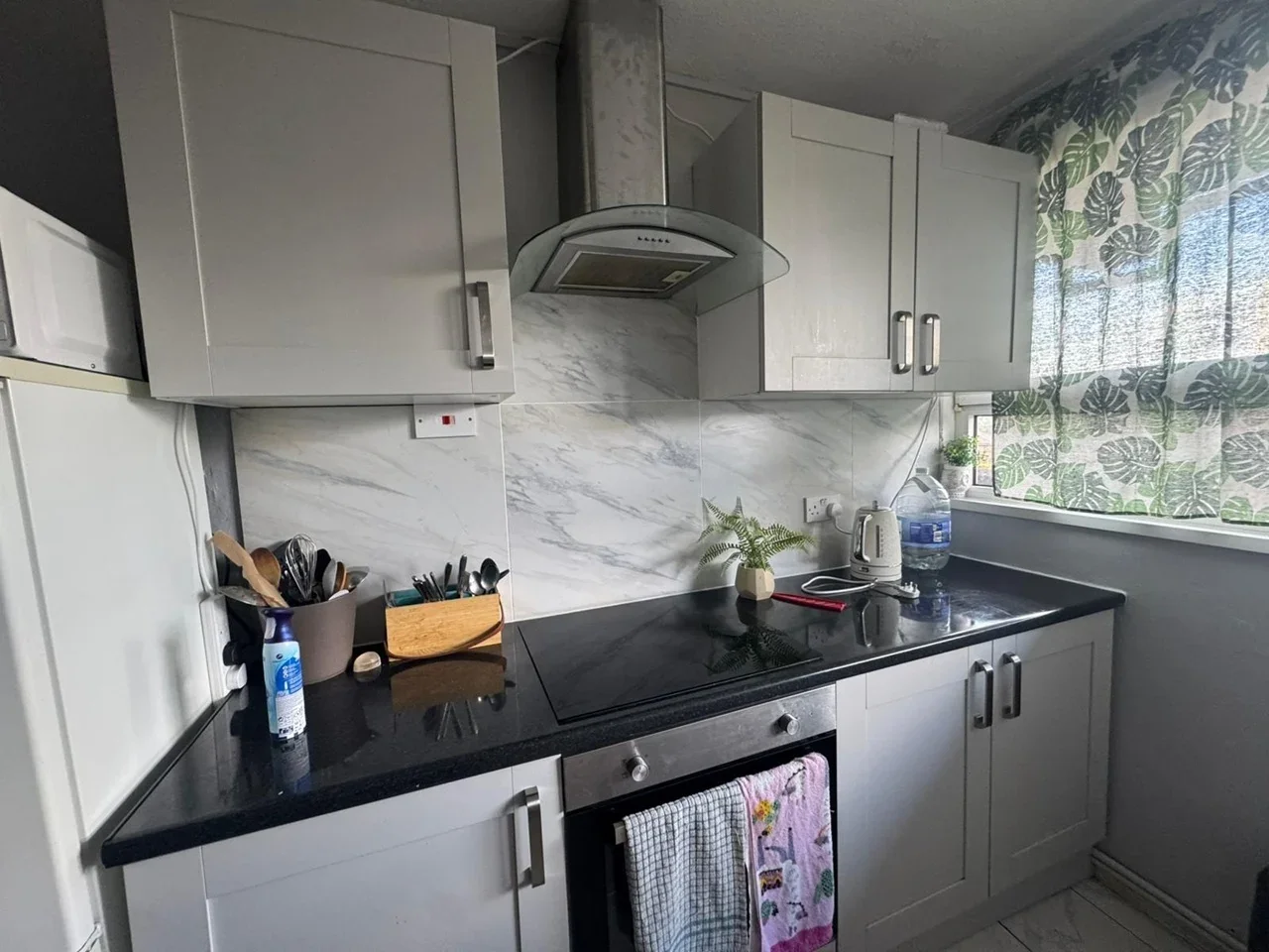 Room Hampson Way in Greater London
