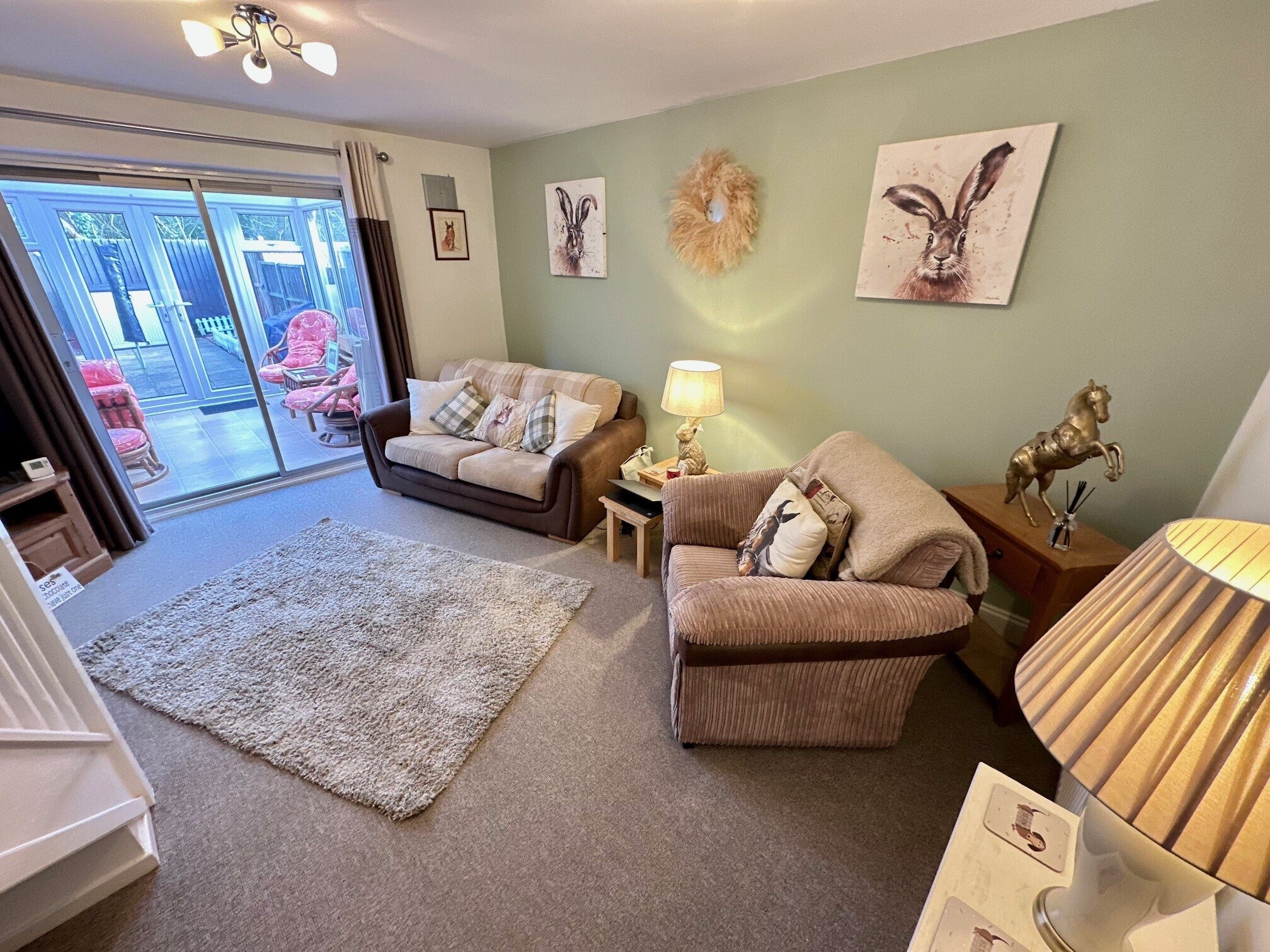 House Caernarvon Close in Charnwood