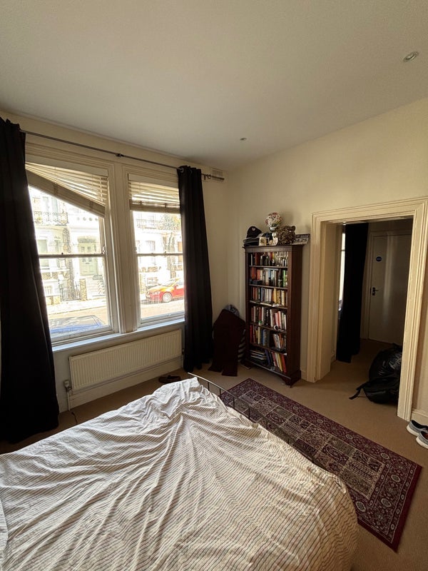 Room Trevanion Road in Greater London