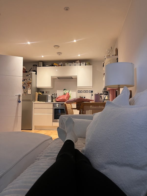 Flat Fairfield Road in Greater London