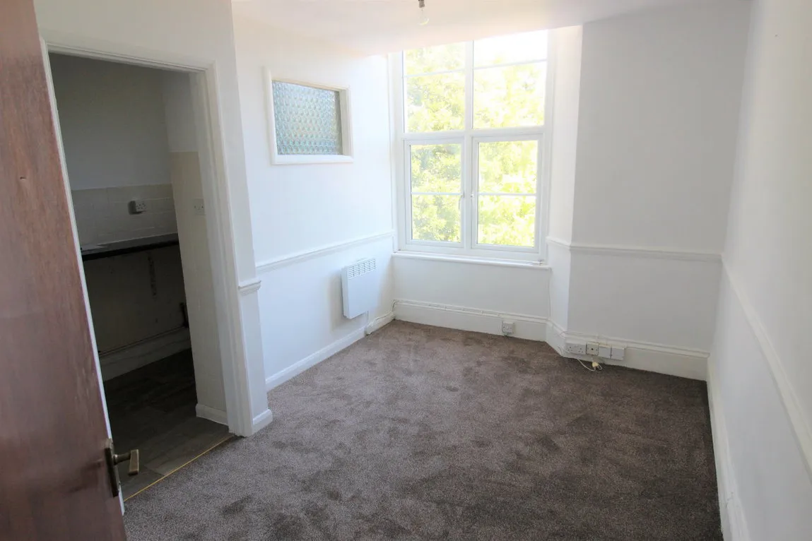 Flat Middle Warberry Road in Torquay