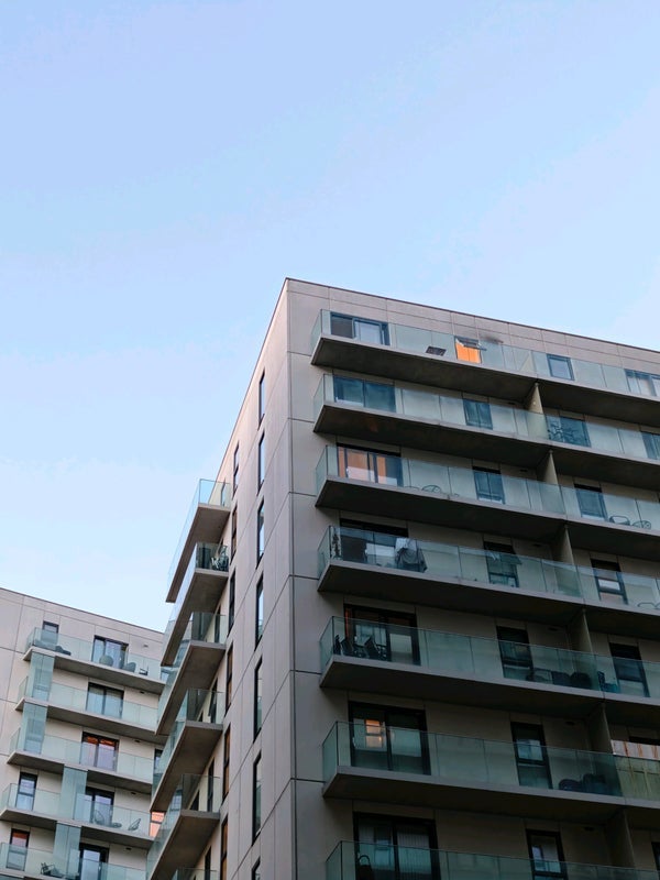 Flat Dearmans Place in Salford