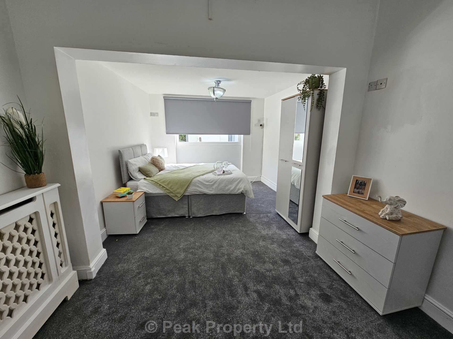 Room St Vincent's Road in Southend-on-Sea