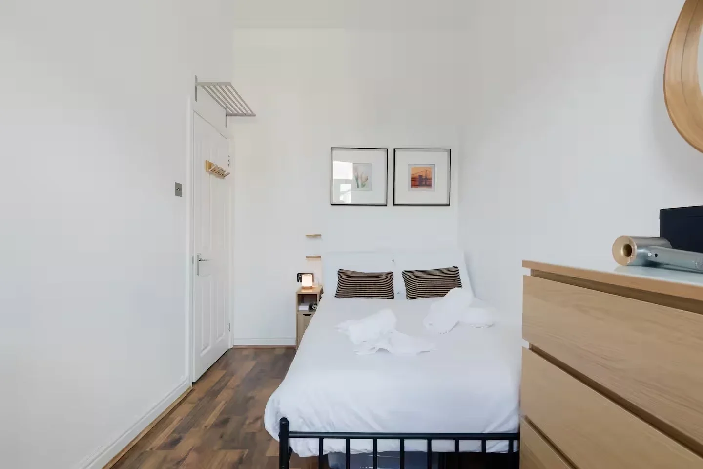 Flat Camden High Street in Greater London